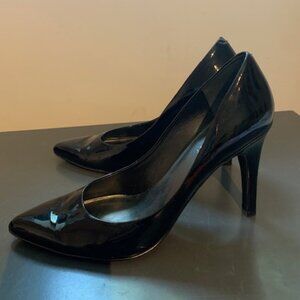 Classic black patent heel size 10